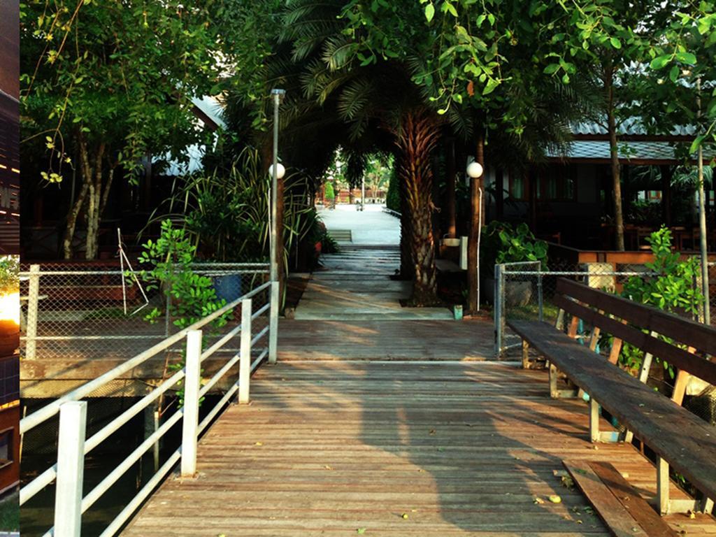 Baan Siriporn Resort - โรงแรมบ้านศิริพร รีสอร์ท Samut Songkhram Εξωτερικό φωτογραφία