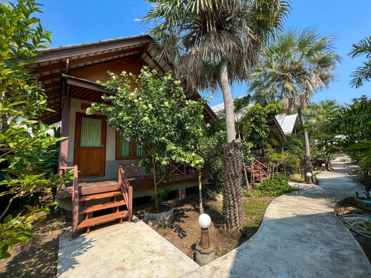 Baan Siriporn Resort - โรงแรมบ้านศิริพร รีสอร์ท Samut Songkhram Εξωτερικό φωτογραφία