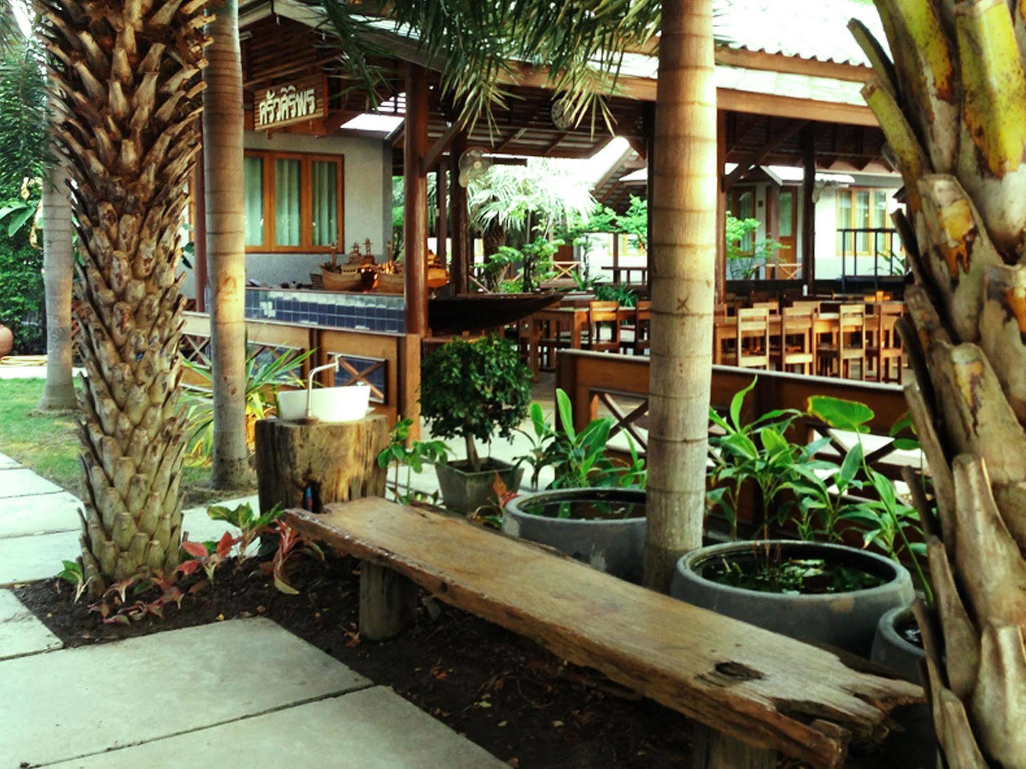 Baan Siriporn Resort - โรงแรมบ้านศิริพร รีสอร์ท Samut Songkhram Εξωτερικό φωτογραφία