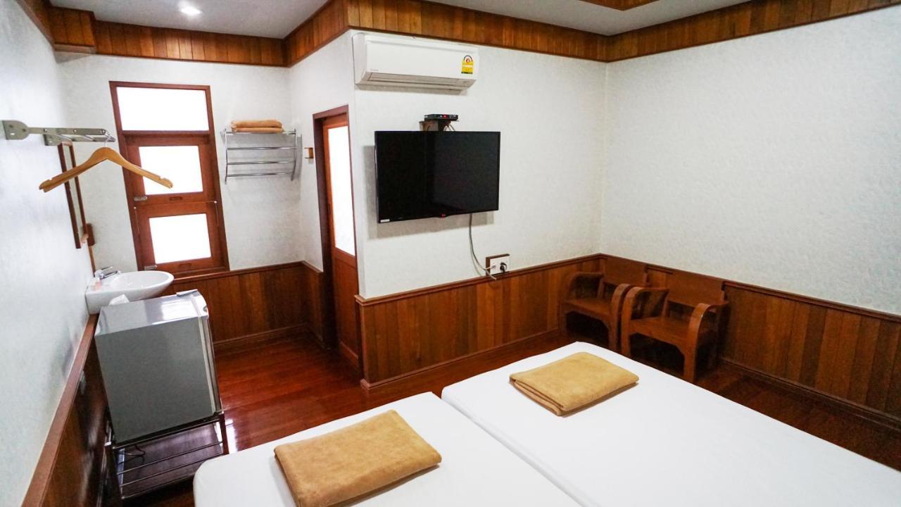 Baan Siriporn Resort - โรงแรมบ้านศิริพร รีสอร์ท Samut Songkhram Δωμάτιο φωτογραφία